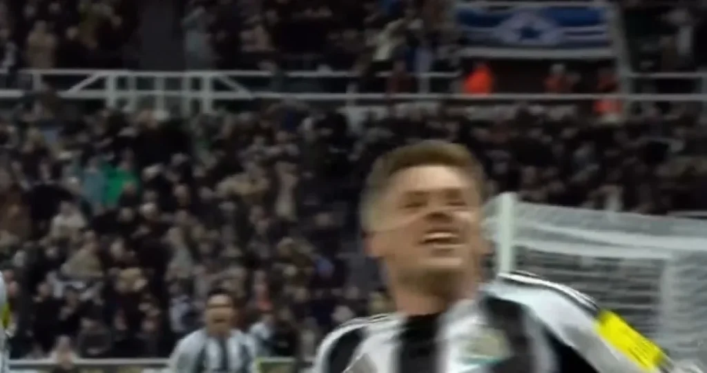 (VIDEO) Harvey Barnes uništio Manchester City