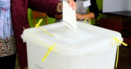 Otvorena birališta u bh. entitetu RS: Šest kandidata za predsjednika