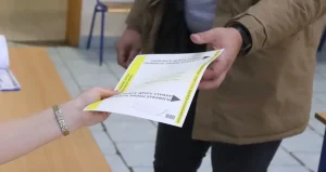 Incident u Laktašima: Žena na biralištu prijavila da je neko glasao u njeno ime