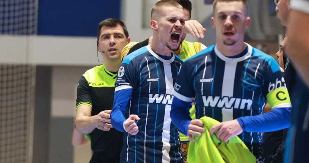 (FOTO) Ludnica u posljednjoj minuti: Remi Željezničara i Sarajeva u fantastičnom derbiju