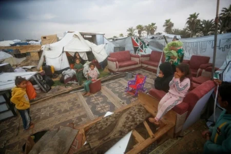 Teška zima za Palestince: 93 posto šatora u Gazi neupotrebljivo