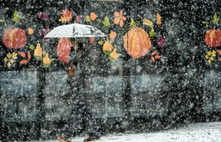 Snijeg zabijelio Sarajevo, problemi u saobraćaju širom BiH