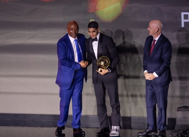 Achraf Hakimi proglašen Afričkim fudbalerom godine Achraf Hakimi proglašen Afričkim fudbalerom godine