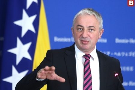 BORENOVIĆ NAKON USVAJANJA BUDŽETA SASUO SVE U LICE: Ovo je najgore Vijeće minista u istoriji BiH, nanijeli ste radnicima štetu od 1.000 KM…