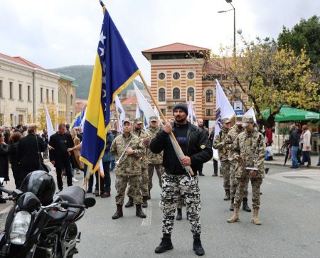 OBILJEŽENA GODIŠNJICA OSNIVANJA 4. KORPUSA ARBiH: Na braniku BiH između dva agresora (FOTO)