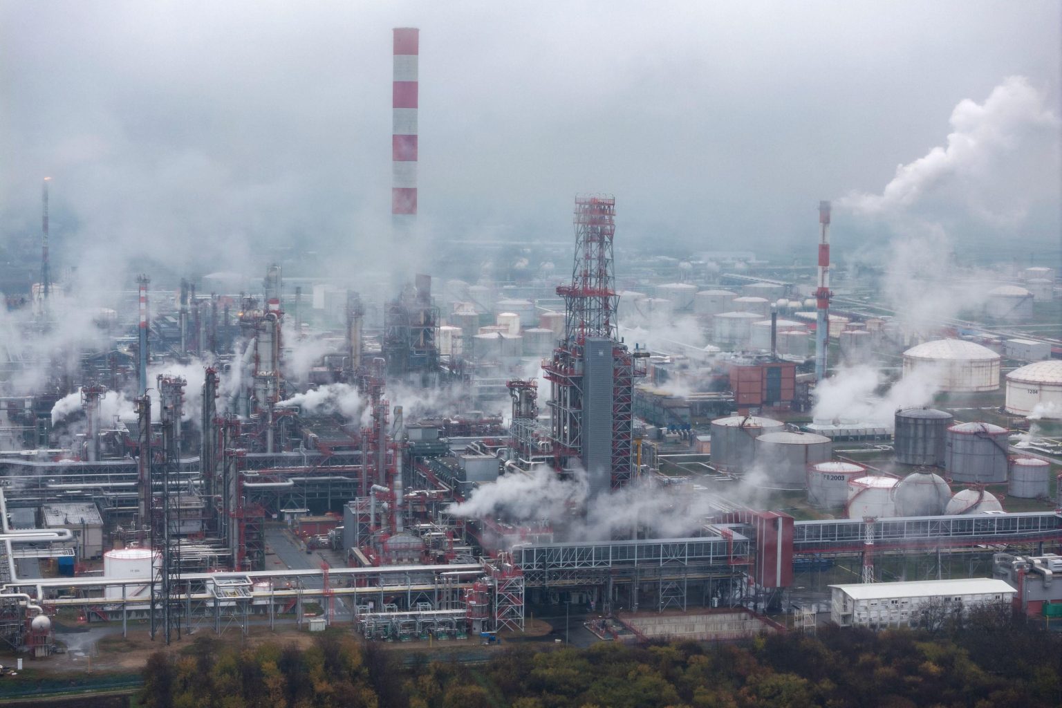 Rafinerija Pančevo u danima neizvesnosti: Ni panike, ni proizvodnje