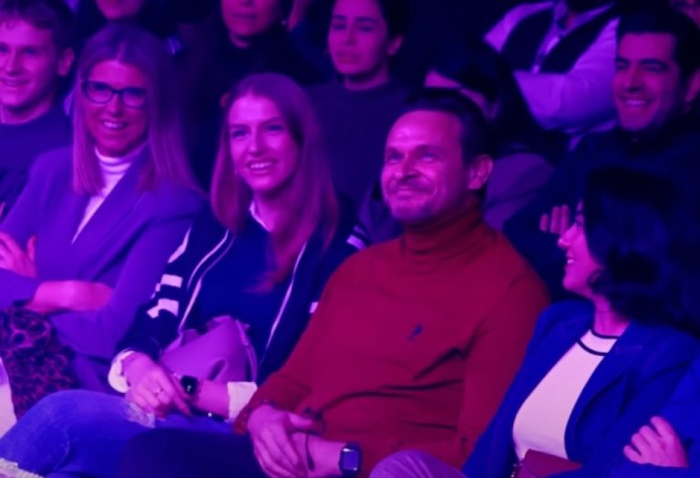 POZNATI KOMIČAR PROZVAO ENISA BEŠLAGIĆA NA SVOM NASTUPU: Evo šta mu je glumac odgovorio