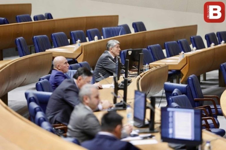 HITNA SJEDNICA U ZGRADI DRŽAVNIH INSTITUCIJA: Zastupnici odlučuju o budžetu