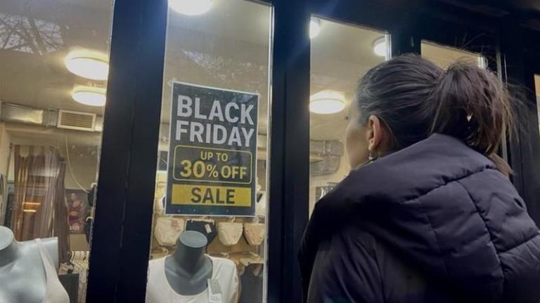 Kupi ništa dan: Zašto smo preopterećeni kupovinom