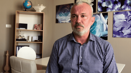 Uvreda za porodice žrtava što Goran Sarić prisustvuje javnim događajima ali ne i suđenju za ratni zločin u Bijeljini