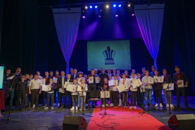 U BKC Tuzla održan 7. međunarodni festival harmonikaša „Sevdalinko, harmonikom opjevana U BKC Tuzla održan 7. međunarodni festival harmonikaša „Sevdalinko, harmonikom opjevana