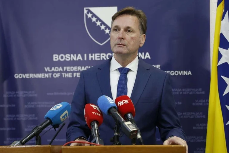 Hrnjić: Iznos od 4,7 miliona KM ide u prave ruke, mladim poljoprivrednicima