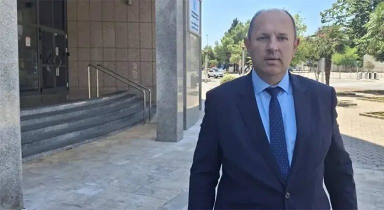 LUKA PETROVIĆ BI USKORO MOGAO BITI SMIJENJEN: Savo Minić se naljutio jer je generalni direktor…