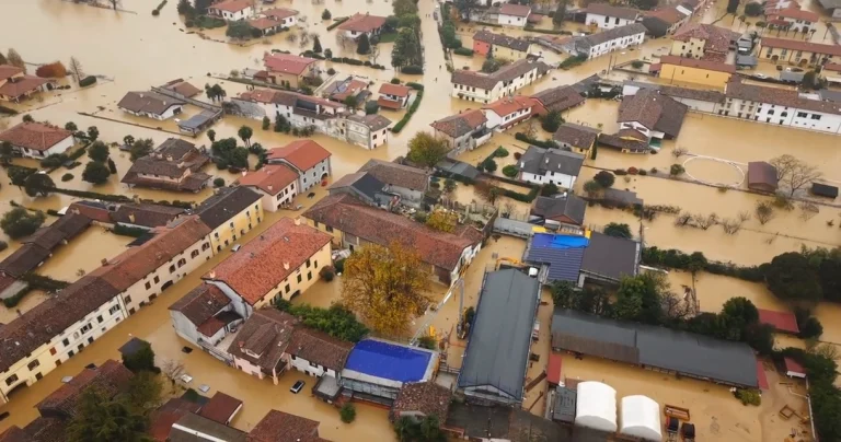 Italija se oporavlja od nevremena – Završene akcije spašavanja ljudi, opasnost od poplava i bure ostaje Italija se oporavlja od nevremena – Završene akcije spašavanja ljudi, opasnost od poplava i bure ostaje