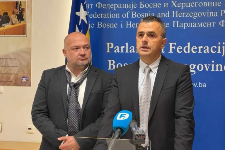 MINISTRE ISAK, NA VAS JE RED: Nezavisni odbor traži disciplinski postupak protiv Vahidina Munjića!