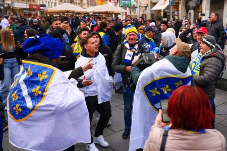 AUSTRIJANCI U ŠOKU: Kao da smo usred pravog bosanskog derneka (VIDEO)