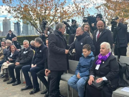 Subašić: Cvijet Srebrenice u New Yorku ostavljam u amanet svima, jer ovaj cvijet su naša djeca