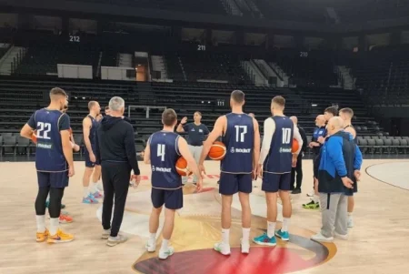 Reprezentacija BiH večeras u Istanbulu igra protiv viceprvaka Evrope Reprezentacija BiH večeras u Istanbulu igra protiv viceprvaka Evrope