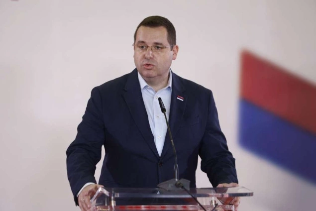 SNSD tvrdi da Siniša Karan vodi na izborima za predsjednika RS-a SNSD tvrdi da Siniša Karan vodi na izborima za predsjednika RS-a