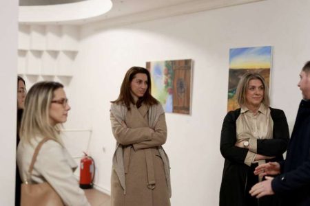 Otvorena humanitarna izložba radova Likovne kolonije Admir Lješčanin – Duga