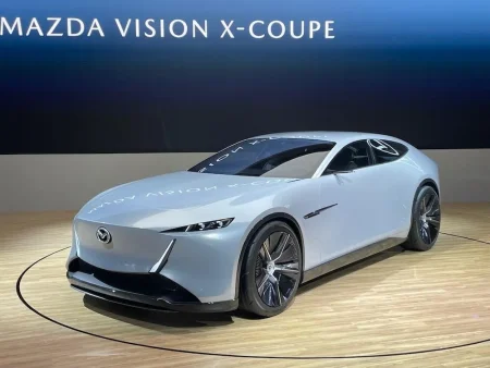 Više nije generator: Mazda Vision X-Coupe vraća legendarni rotacioni motor na pogon zadnjih točkova, 34 godine nakon Le Mansa