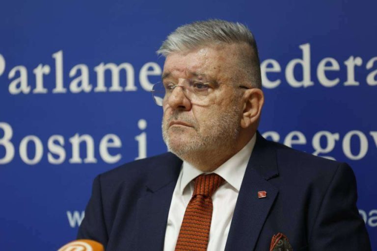 DRŽAVA U KANDŽAMA KRIMINALA: Svi detalji istrage koja bi mogla pohapsiti pola Vlade!