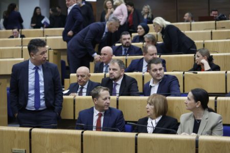 Da li Federacija BiH gubi zaposlene? Opozicija upozorava, Vlada umiruje