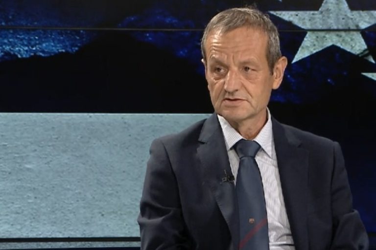 PROFESOR HAZIM BAŠIĆ: Dok EU govori o jednakosti, domaći lideri uporno brane konstituentnost kao svetinju PROFESOR HAZIM BAŠIĆ: Dok EU govori o jednakosti, domaći lideri uporno brane konstituentnost kao svetinju