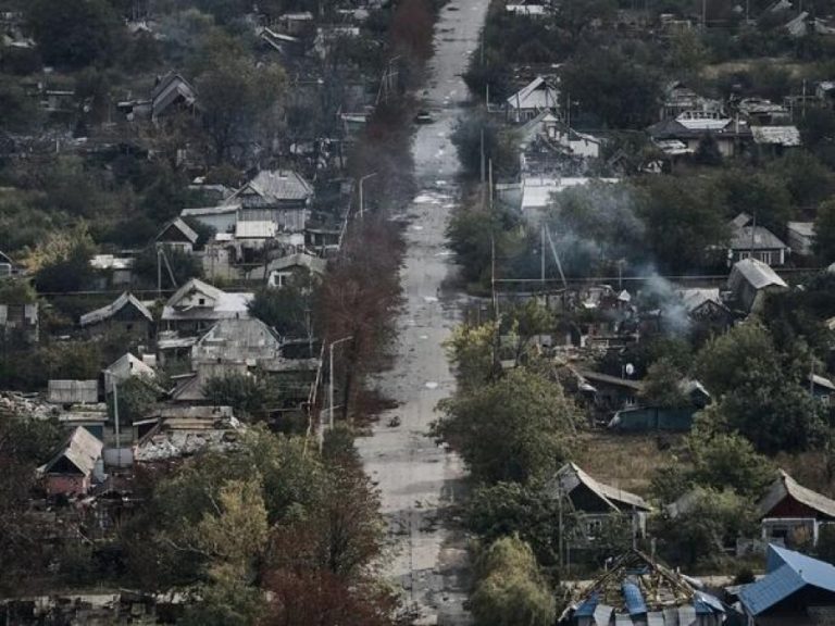 UKRAJINSKA VOJSKA SE POŽALILA: Ruski vojnici se u Pokrovsku bore prerušeni u civile