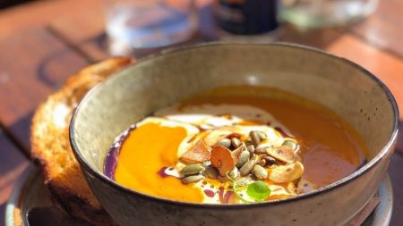 JESENJI DRAGULJ: Kremasta juha od kestena i tikve će vas ugrijati u ovim hladnim danima