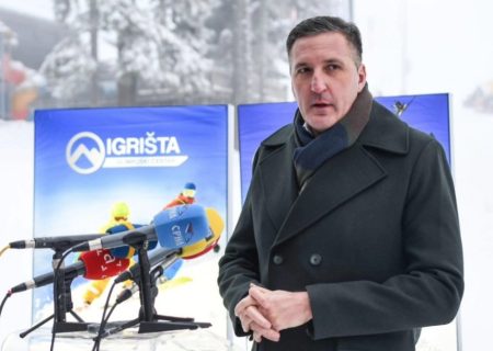 NEDELJKO ELEK NA SUDU PRIZNAO DA JE LAGAO I MORA PLATITI OBEŠTEĆENJE: Oklevetao glavnog urednika…