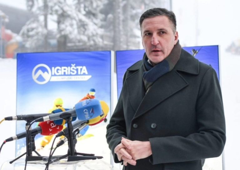 NEDELJKO ELEK NA SUDU PRIZNAO DA JE LAGAO I MORA PLATITI OBEŠTEĆENJE: Oklevetao glavnog urednika…