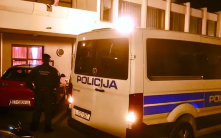 RASTJERALI OKUPLJENE: Ukinut pritvor nasilnicima koji su prekinuli Dane srpske kulture u Splitu!