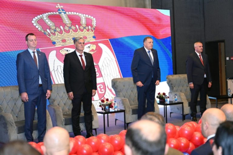 DODIK VEČERAS U BRATUNCU NIJE VRIJEĐAO MUSLIMANE: Ali je zato žestoko udario na…