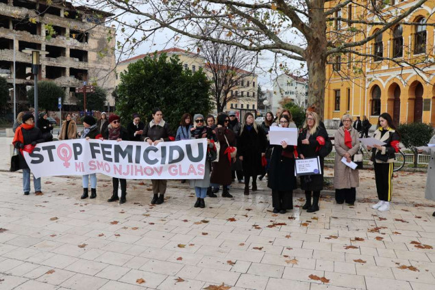 Zbog novog slučaja femicida u Mostaru danas mirna prosvjedna šetnja građana Zbog novog slučaja femicida u Mostaru danas mirna prosvjedna šetnja građana