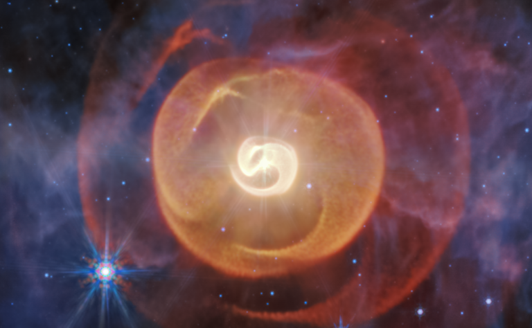 Teleskop Webb otkrio tajnu treće zvijezde u egzotičnom sustavu i prvi snimio četiri ljuske oko njih