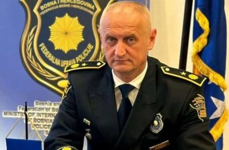 ŠOKANTNO PRIZNANJE VAHIDINA MUNJIĆA: Nekoliko stotina građana u Fedraciji BiH NEZAKONITO prisluškivano!