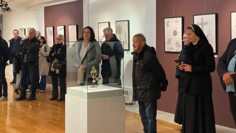 U Livnu izložba Sakralna baština sačuvana rukom fra Anđela Kaića