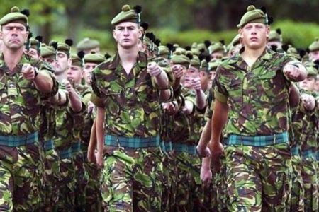 S CILJEM JAČANJA STABILNOSTI: Vojska Velike Britanije stiže u Bosnu i Hercegovinu