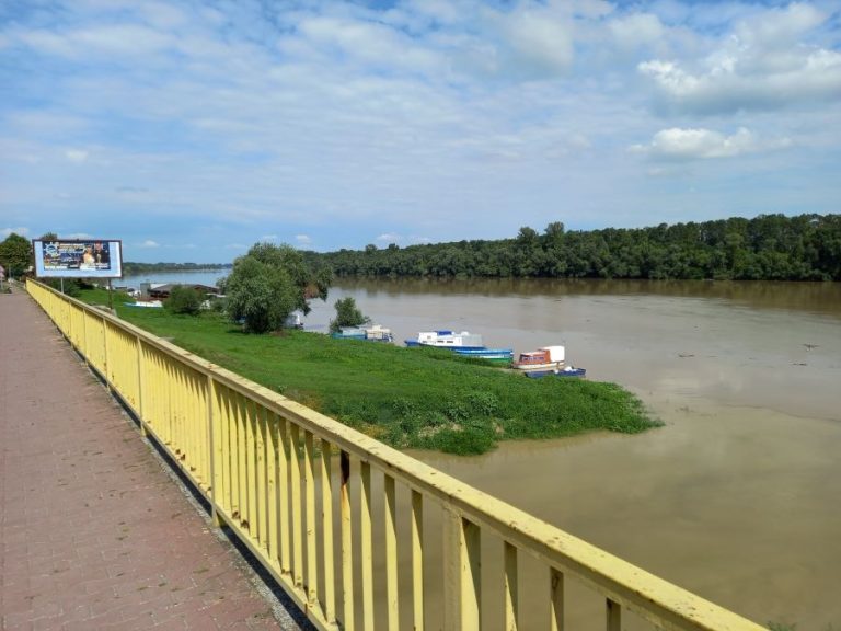 JOŠ DANAS UŽIVAJTE U SUNCU: U naredna tri dana oblačno, zahlađenje sa sjevera će u Bosni usloviti susnježicu i snijeg koji se očekuju…