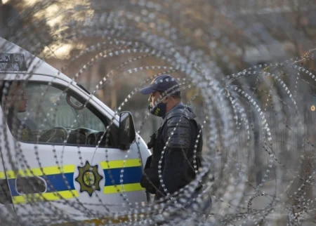 Pucnjava u ilegalnom baru u Južnoj Africi, 11 mrtvih Pucnjava u ilegalnom baru u Južnoj Africi, 11 mrtvih