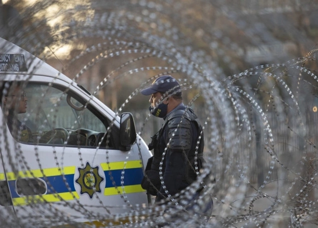 Pucnjava u ilegalnom baru u Južnoj Africi, 11 mrtvih Pucnjava u ilegalnom baru u Južnoj Africi, 11 mrtvih