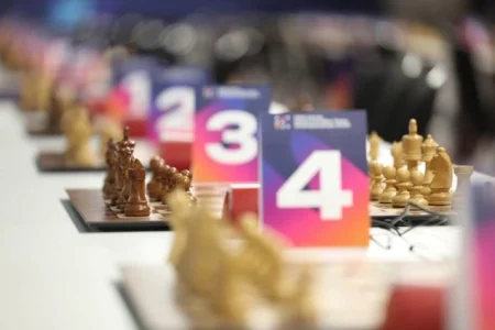 Svjetska šahovska federacija dozvolila mladim ruskim i bjeloruskim igračima nastup pod nacionalnom zastavom