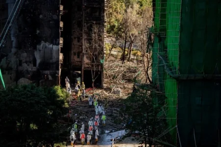 13 osoba uhapšeno nakon požara u Hong Kongu