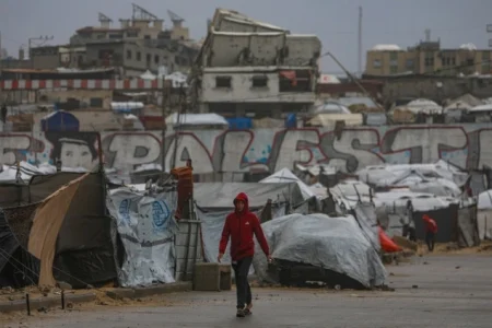 Trumpov mirovni plan za Gazu nailazi na prepreke dok Izrael i Hamas donose teške odluke