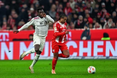 Bayern osvojio bod protiv Mainza golom Kanea iz jedanaesterca u završnici