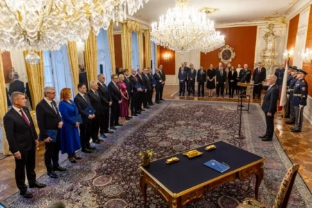 Češki predsjednik imenovao novu vladu populiste Andreja Babiša