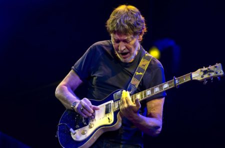 Chris Rea, pjevač i kantautor rocka i bluesa, preminuo u 74. godini