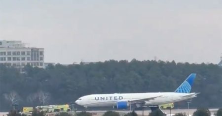 Motor Boeing 777 otkazao prilikom polijetanja (VIDEO)