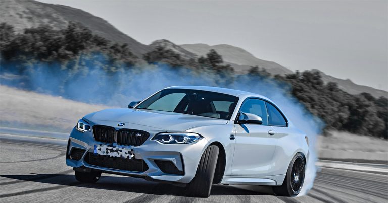 Kaznu su popili na svadbi: vozili su se u BMW-ima u koloni